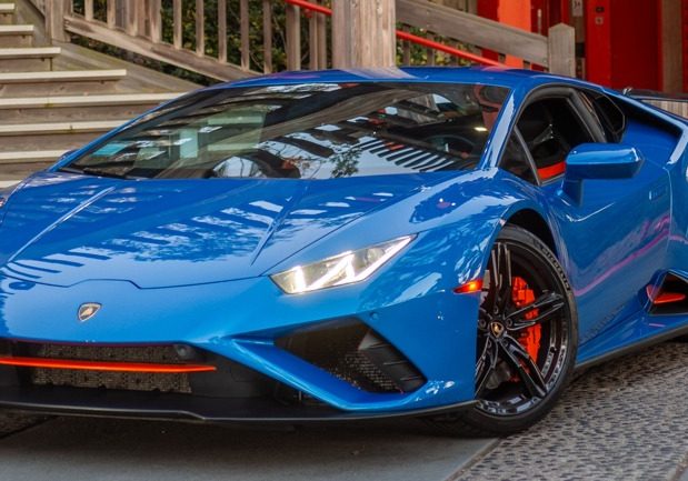 rent-san-diego-lamborghini-huracan-evo-coupe-frontpic